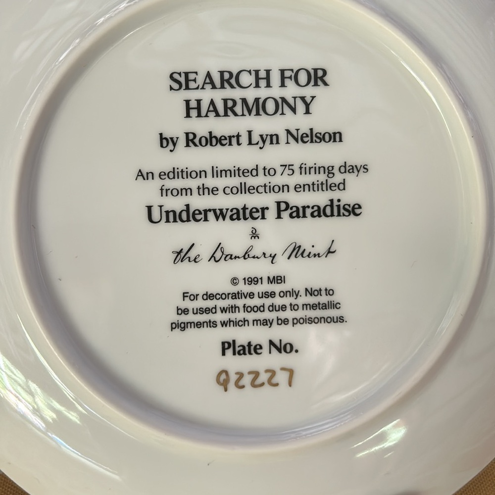 Darby Mint Search for Harmony by Robert Lyn Nelson. Underwater Paradise. - Picture 3 of 3
